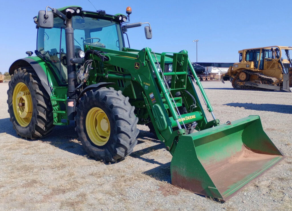2015 John Deere 6125R
