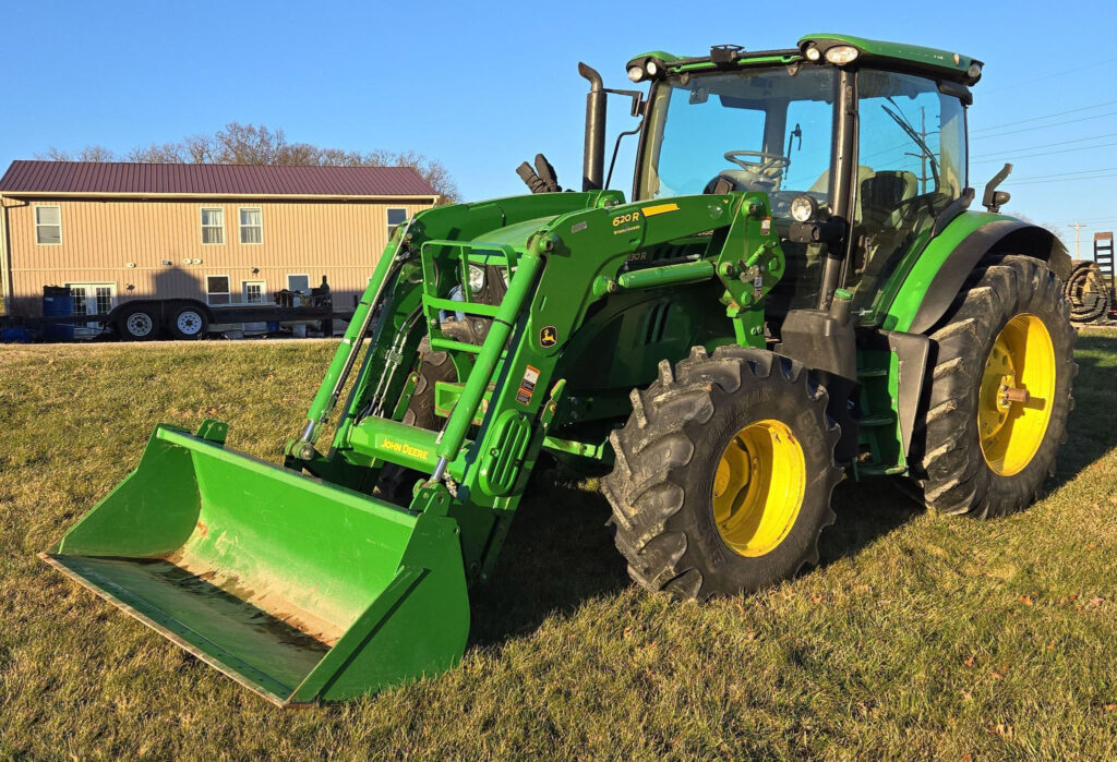 2017 John Deere 6130R