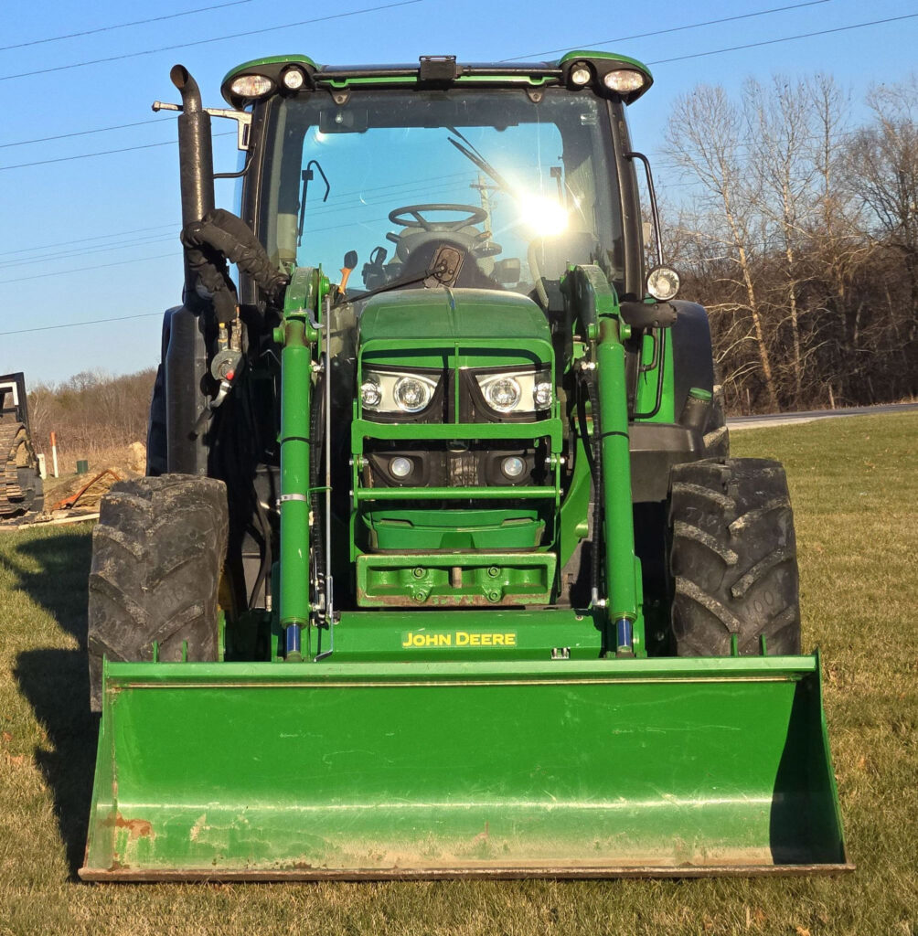 2017 John Deere 6130R