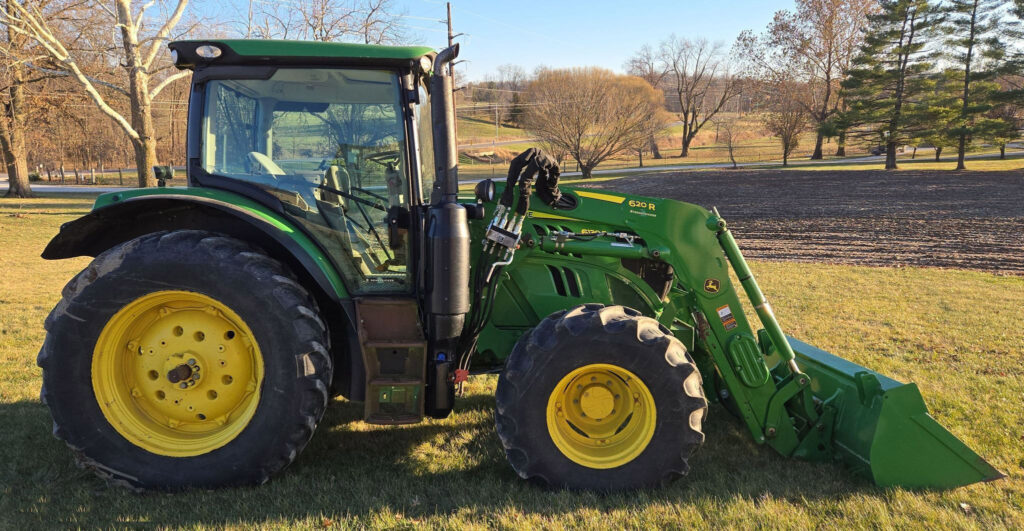 2017 John Deere 6130R